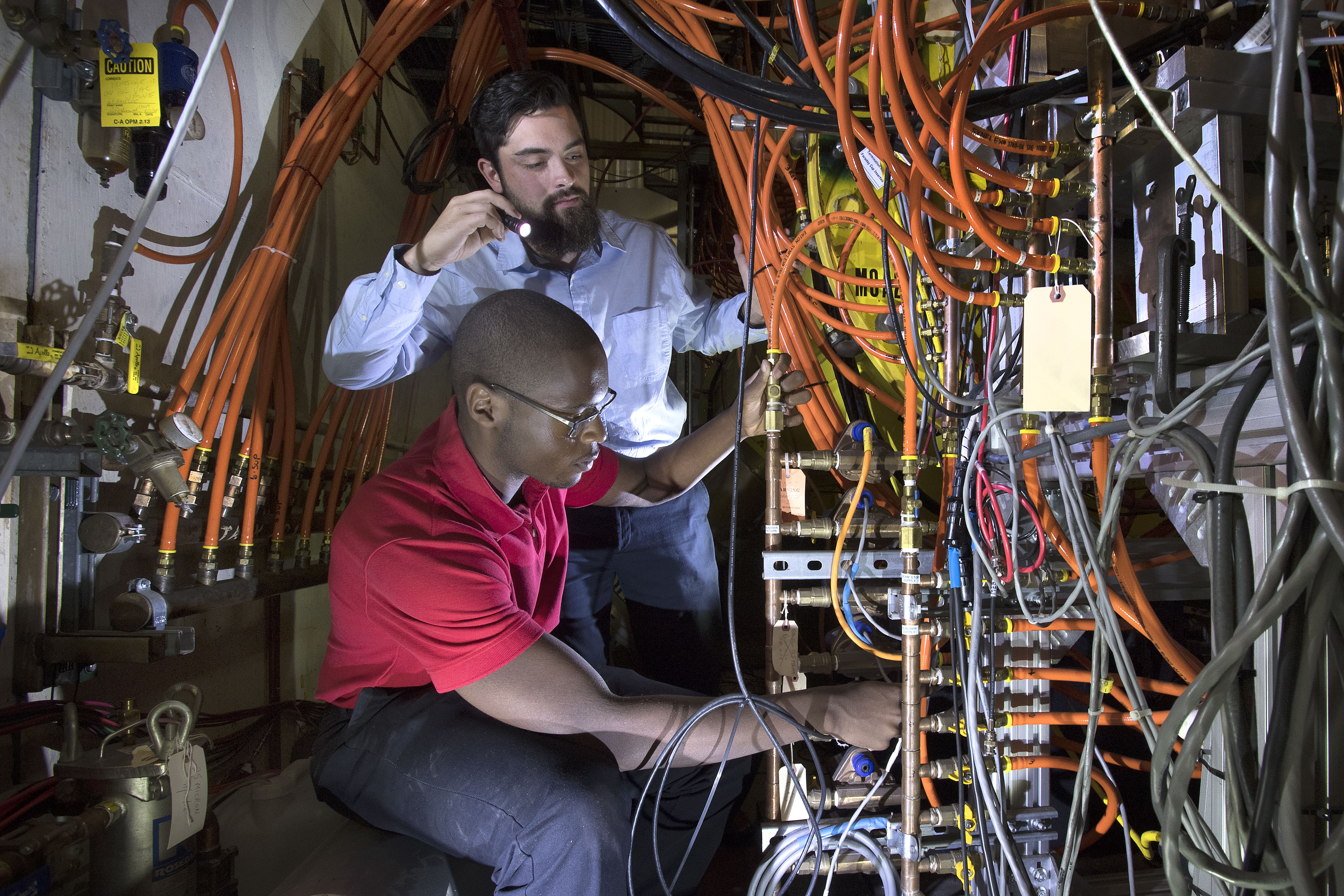 Brookhaven Intern Steven Snell at Brookhaven Lab's Alternating Gradient Synchrotron (AGS)