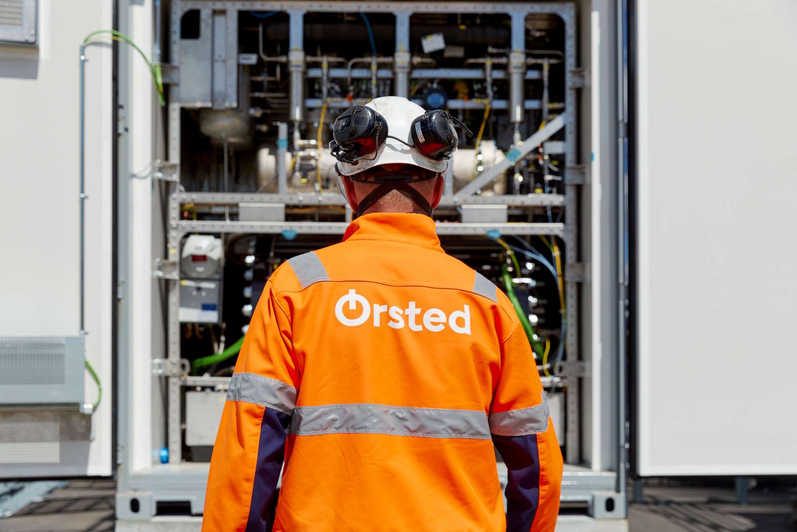 Ørsted employee at an e-fuels facility