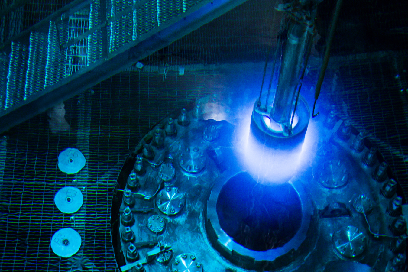 A blue glow is present during the refueling of the HFIR reactor at Oak Ridge National Laboratory