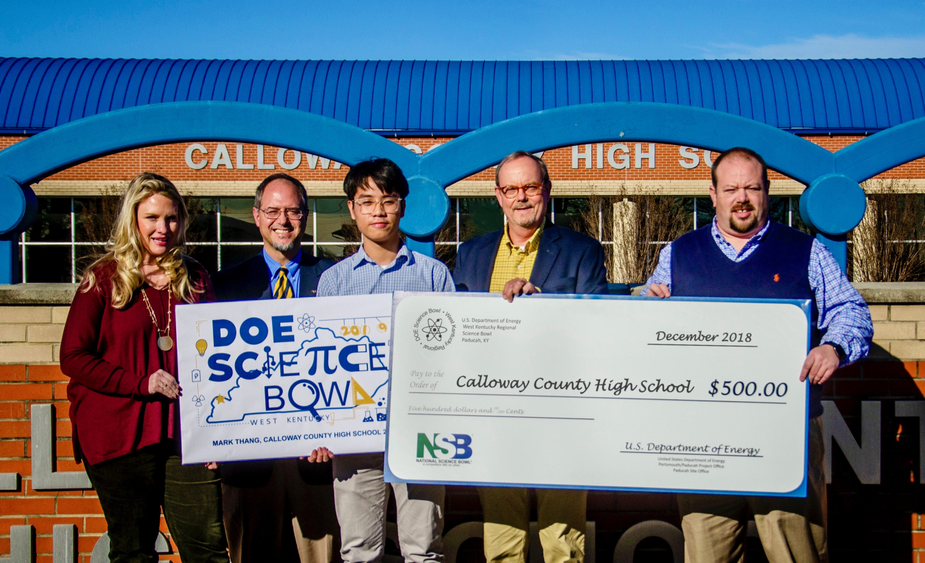 Pictured from left: Calloway County High School Science Bowl coach Erica Gray, Science Bowl Coordinator Steve Christmas, student Mark Thang, DOE Science Bowl Coordinator Buz Smith, and Calloway Principal Chris King.