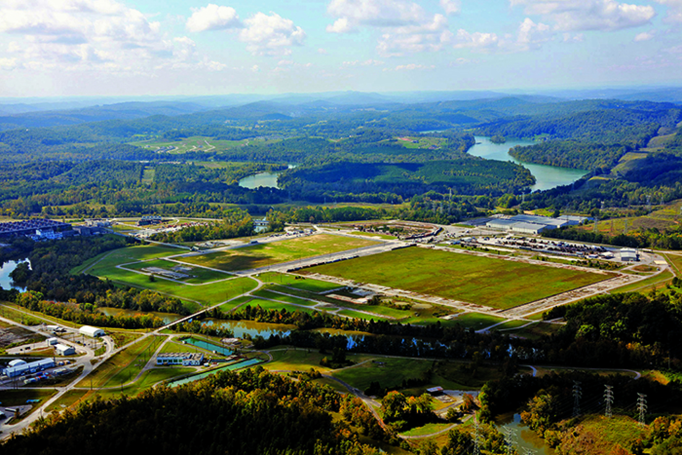 An aerial view of K-25, K-27, K-31, and K-33 at the East Tennessee Technology Park before they were demolished.