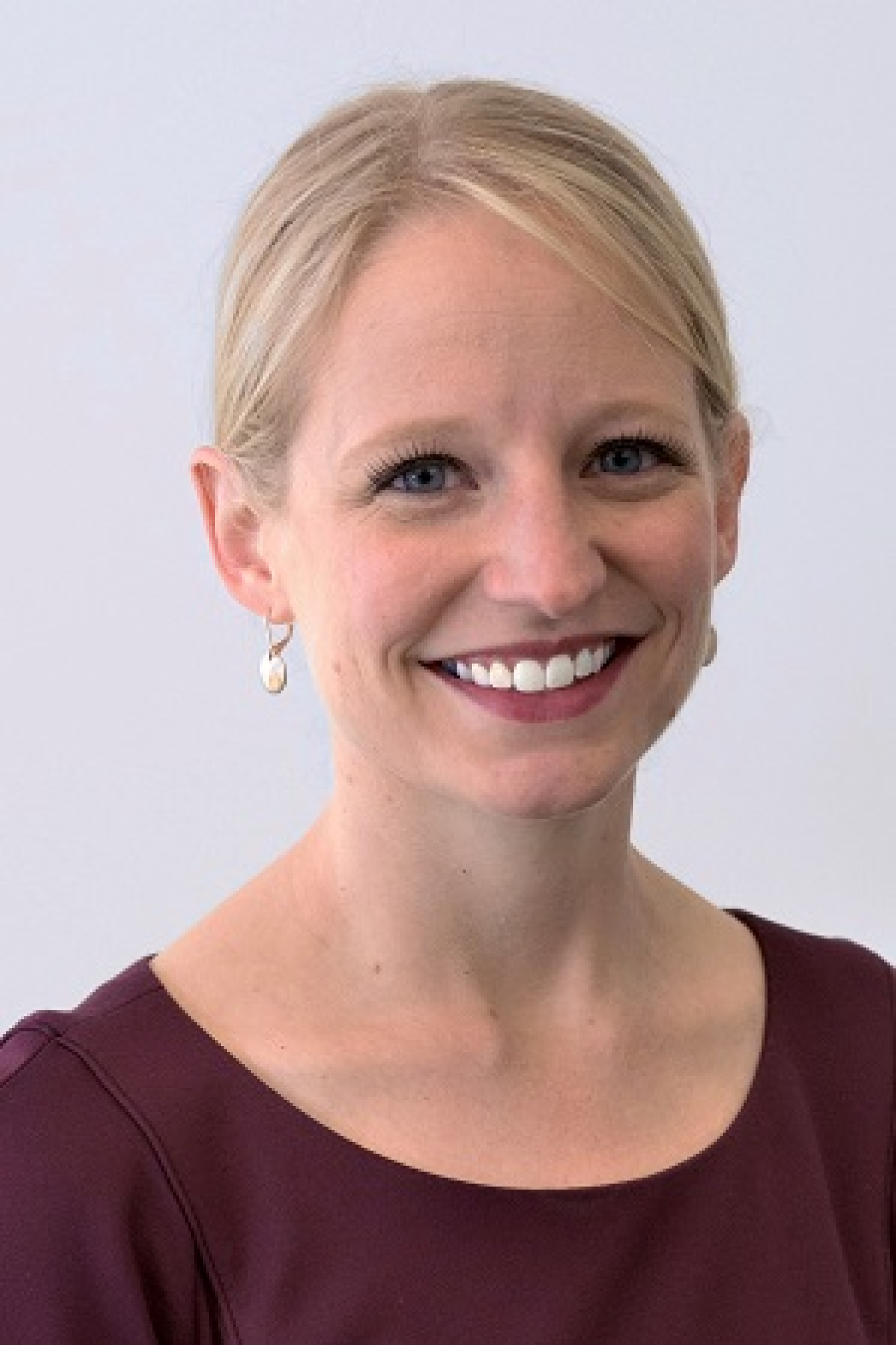 Headshot of Rebecca White, Algae Biomass Organization