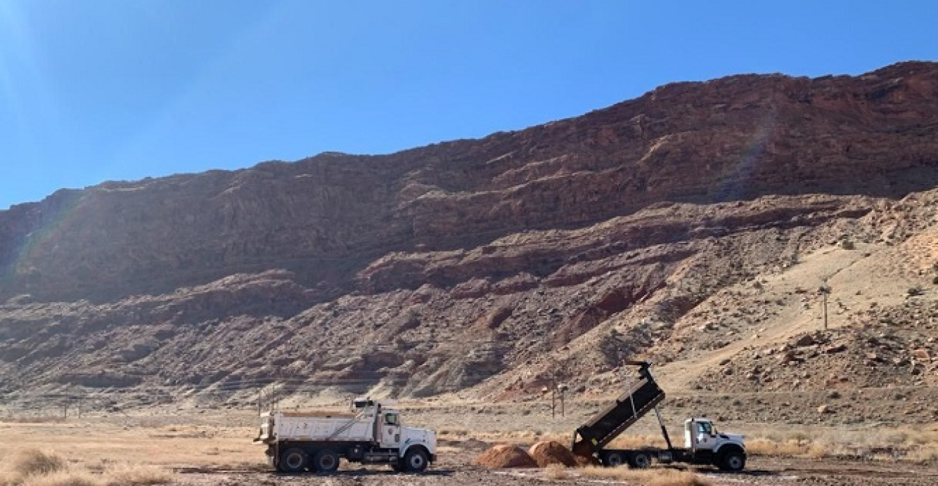 Arches National Park delivers fill dirt to the Moab Uranium Mill Tailings Remedial Action Project.