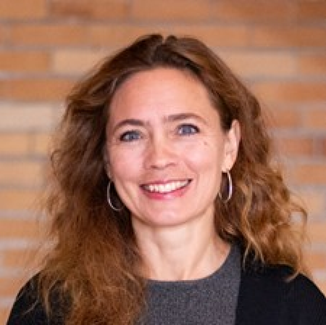 Dr. Kristin Persson