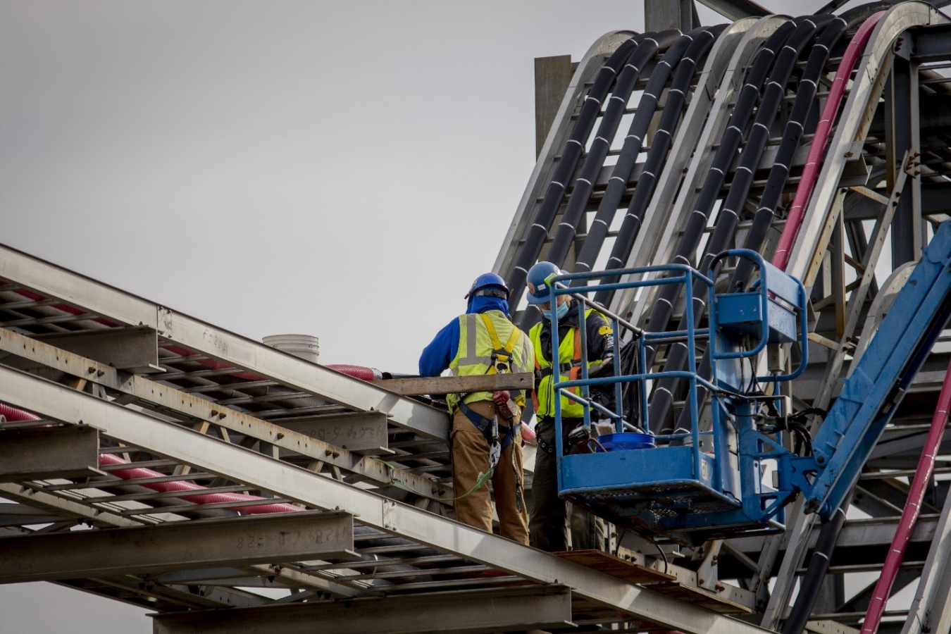 EM Paducah Site infrastructure support services contractor Swift & Staley is working with local subcontractor Beltline Electric to complete a tie-in of a new bypass power distribution system into the Tennessee Valley Authority substation.