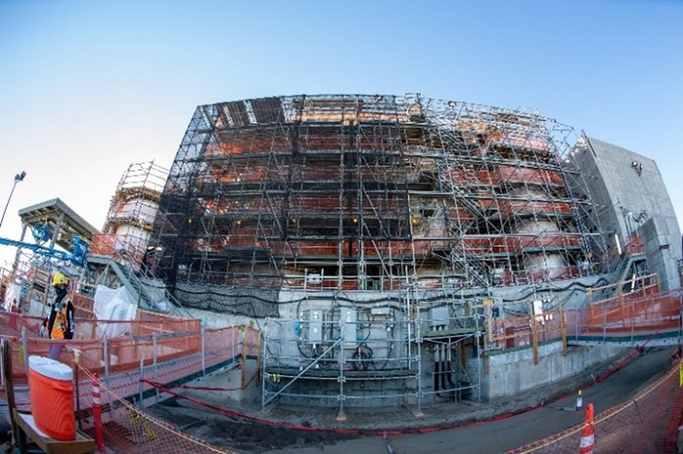 Workers recently took down scaffolding used in startup testing around large vessels in the plant’s Effluent Management Facility (EMF). 