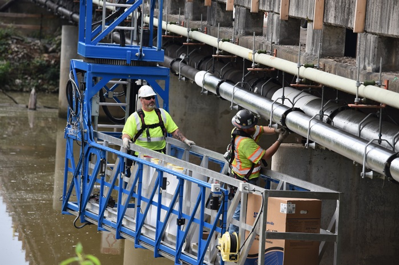 To facilitate the transition of Oak Ridge’s East Tennessee Technology Park from EM to the community, utilities and infrastructure have been upgraded and transferred, including most electrical power, gas, and sanitary sewer systems. 