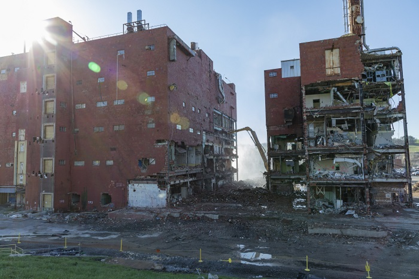 Demolition began on the last remaining facility in the Biology Complex at Oak Ridge in March. Building 9207 stood six stories tall and spanned 255,000 square feet. Teardown of the final buildings — 9207 and 9210 — generated 118 million pounds of debris.