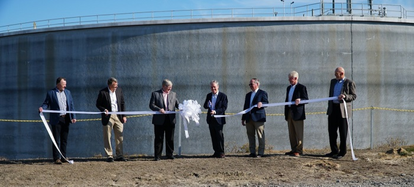 A ribbon-cutting at Saltstone Disposal Unit (SDU) 7 was held to signify the unit is ready to operate. 