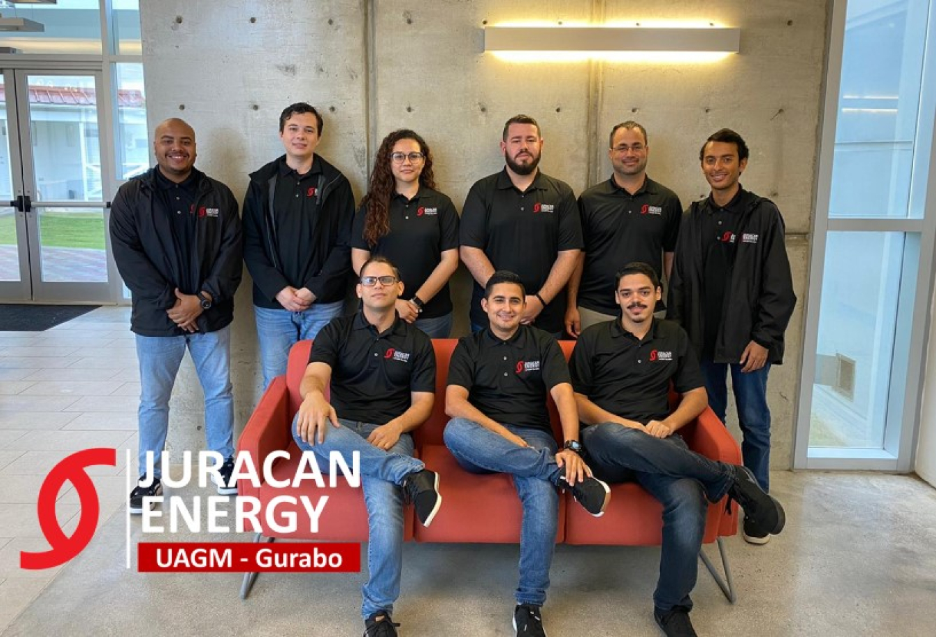 Photo of the Juracan Energy team.