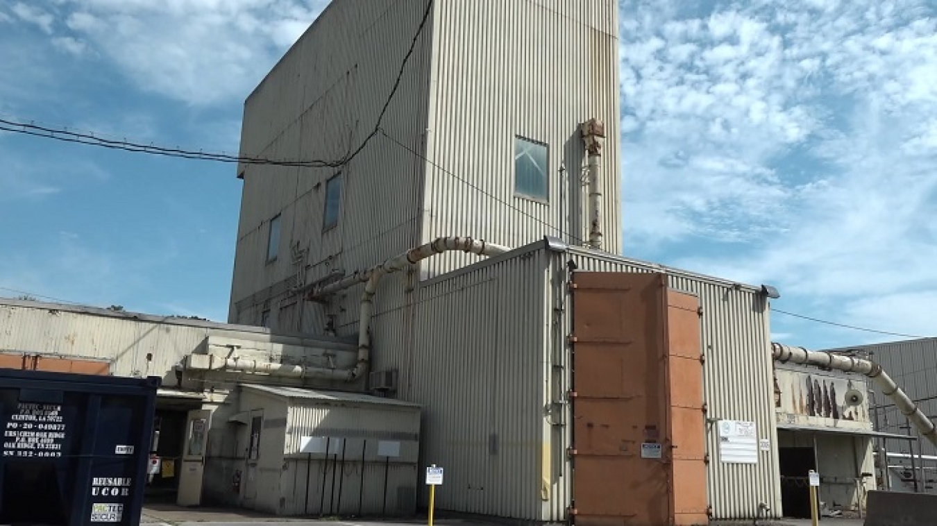 Teams are in the final stages of deactivating several former research reactors at Oak Ridge National Laboratory (ORNL), including the Low Intensity Test Reactor, pictured here. The Oak Ridge Office of Environmental Management’s plans to demolish this building in 2022, clearing away a high-risk structure in the heart of ORNL.