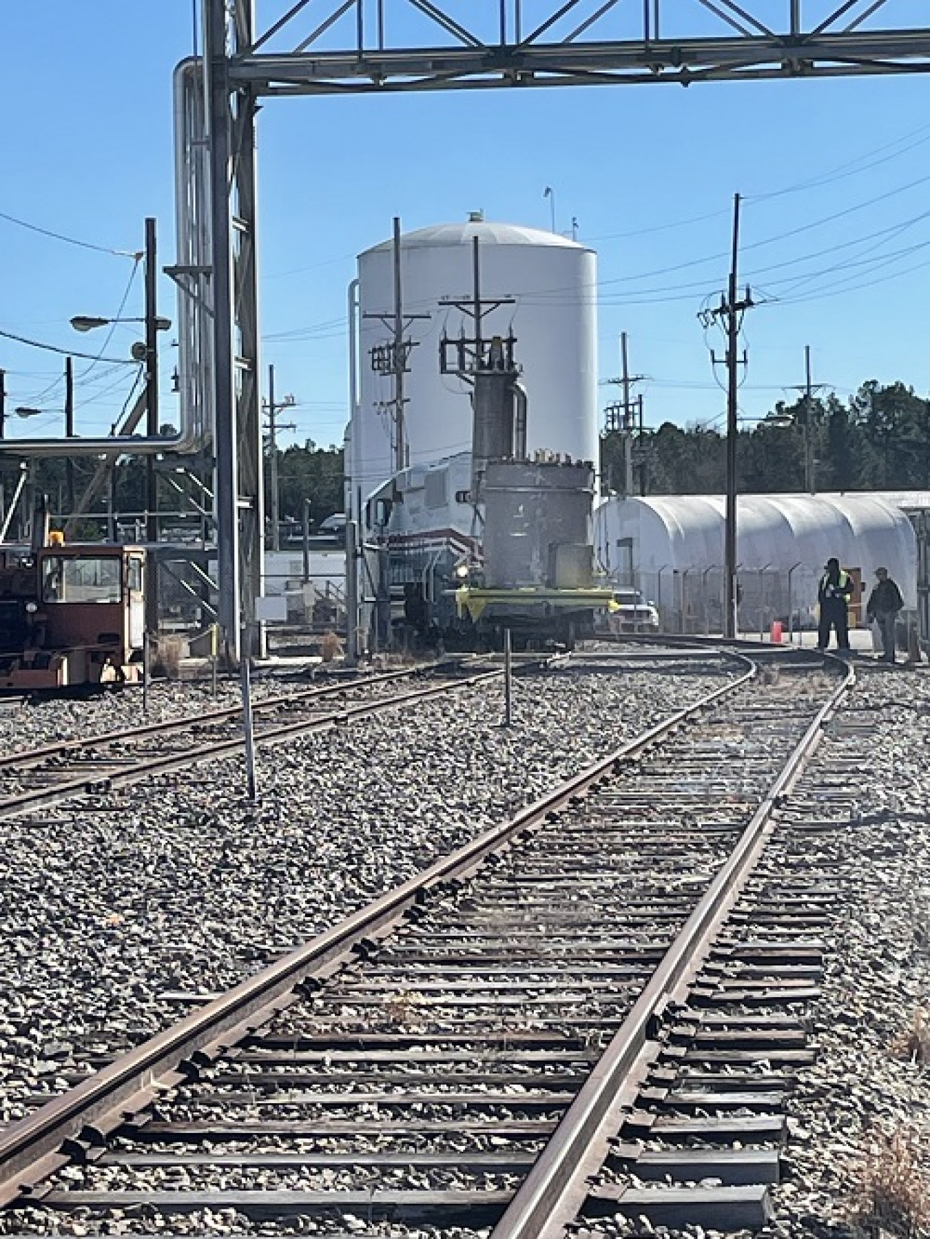 A new electrolytic dissolver arrives at H Canyon by onsite rail at the Savannah River Site.