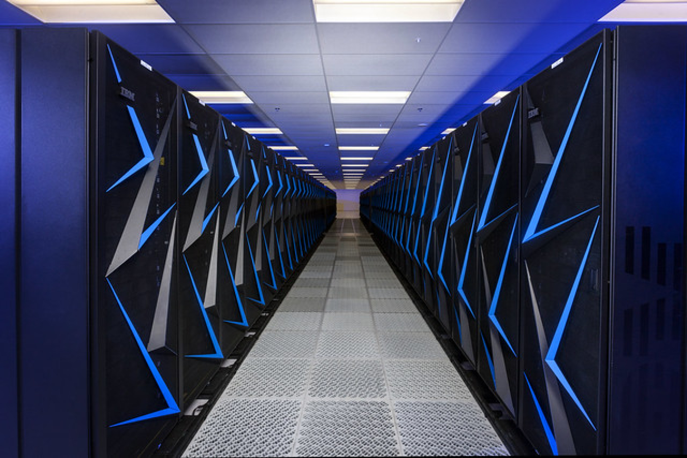 a photo of a supercomputer