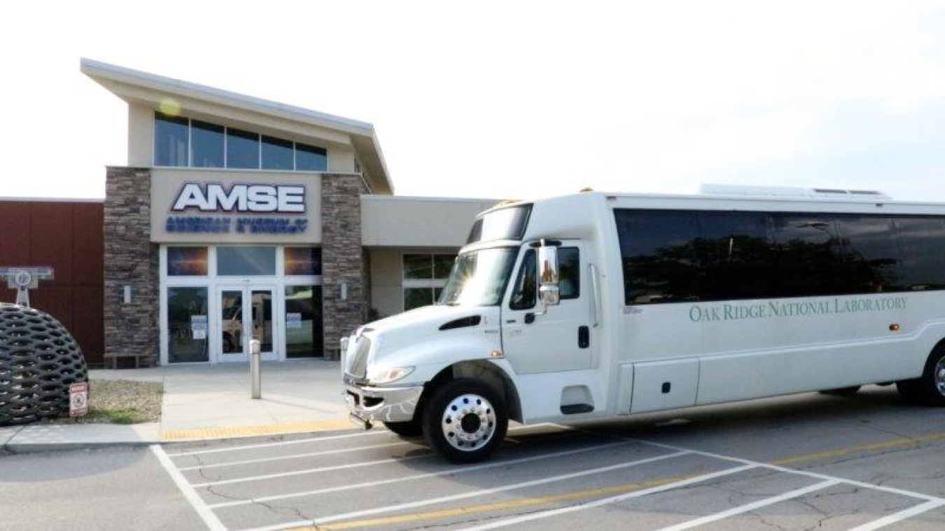 DOE’s public bus tour program at Oak Ridge restarted on July 11 after a two-year pause. Buses depart from the American Museum of Science and Energy for a tour that has attracted tens of thousands of visitors from around the world since 1996.