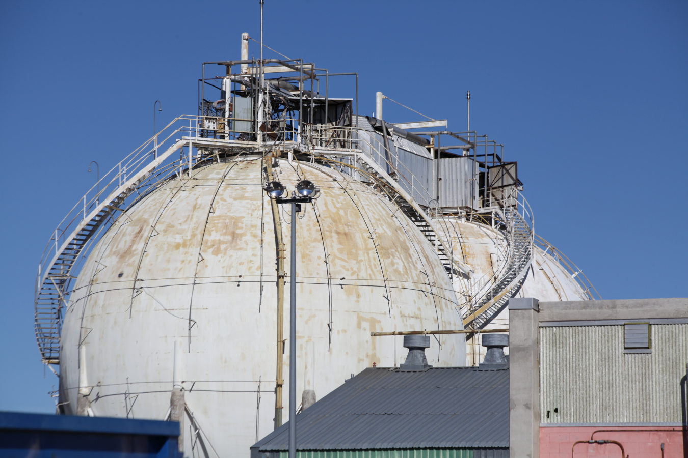 A view of the two larger dewars at Test Cell C.