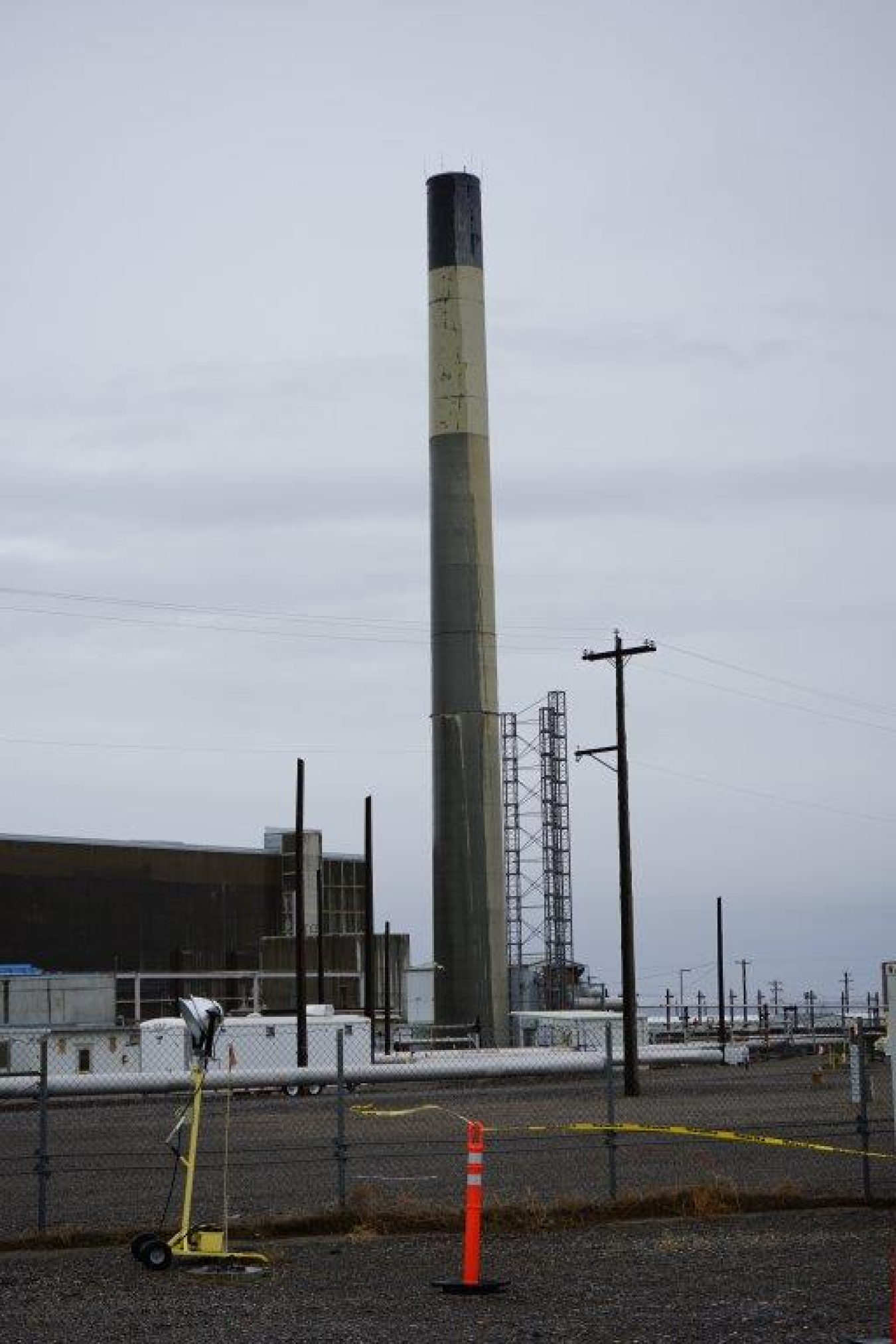 Hanford Site contractors reviewed emissions sampling for the stack at the Plutonium Uranium Extraction Plant as part of an information exchange of good practices.