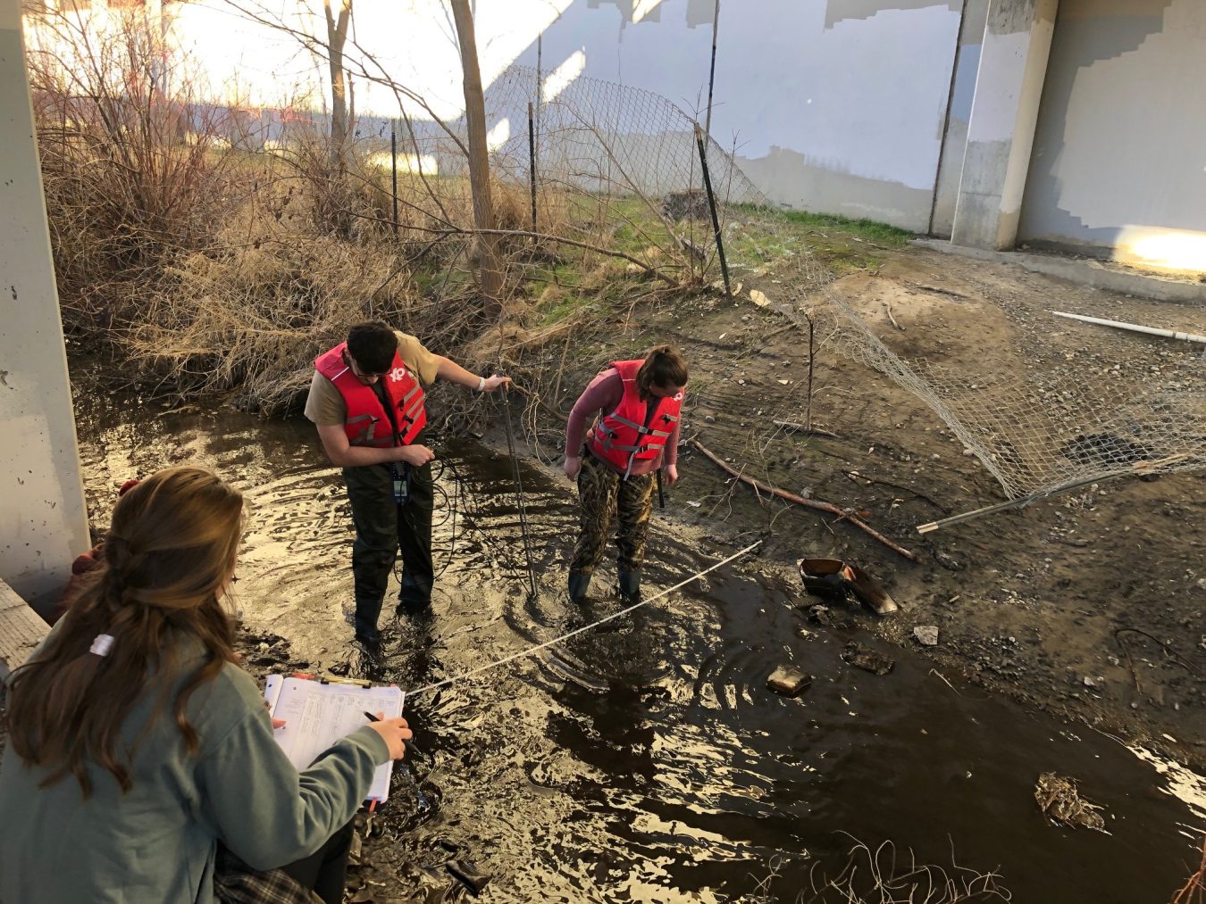 Washington State University students test their tank-waste crust sampling devices at the Hanford Site’s Cold Test Facility as part of their senior projects.