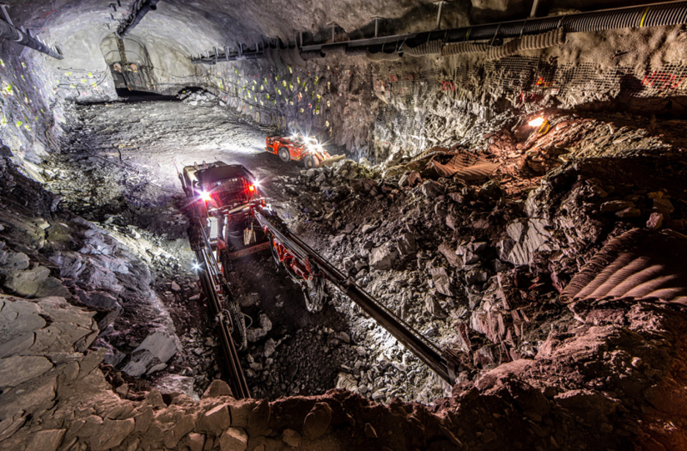 When complete later this year, this cavern will be around 500 feet long, 65 feet wide and 90 feet high. It will be one of three caverns that will provide space to house particle detector modules and other equipment for the Deep Underground Neutrino Experiment. 