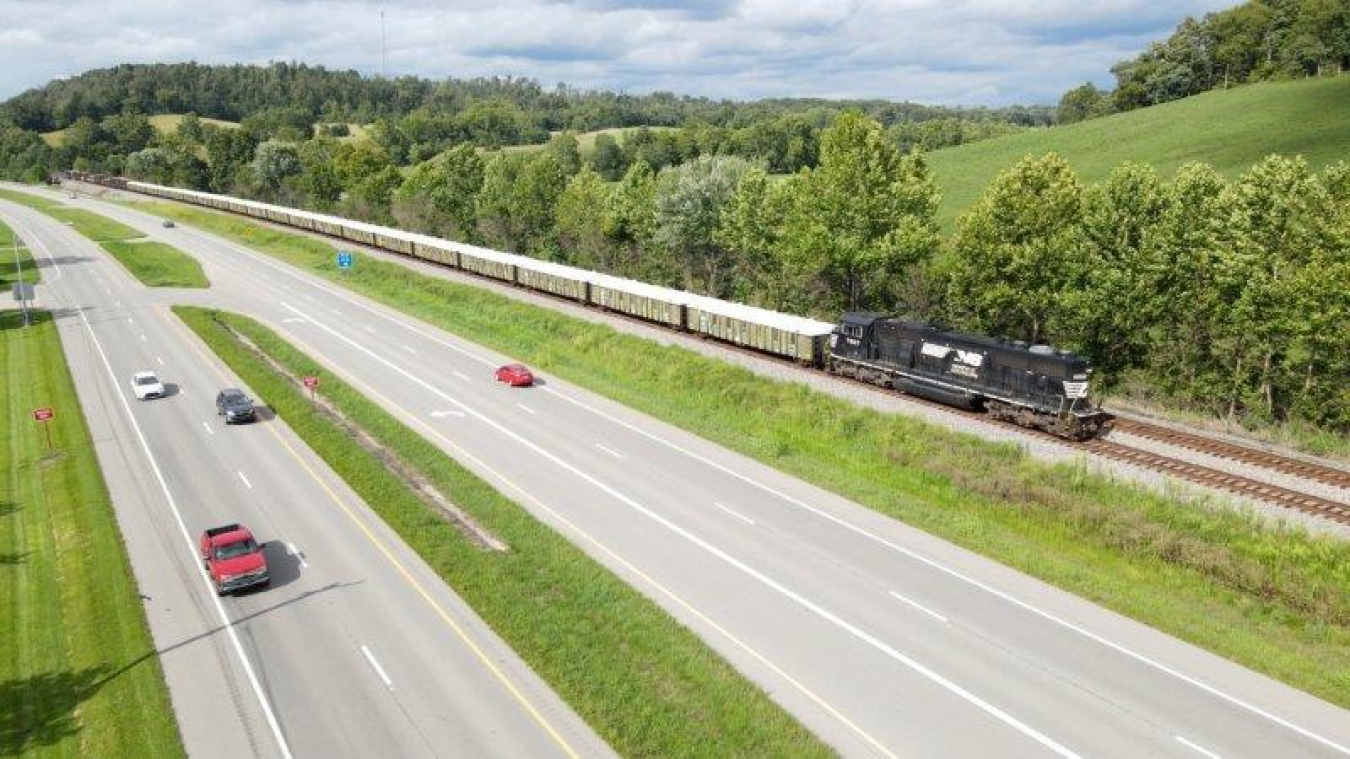 Photo of rail shipment from Portsmouth site