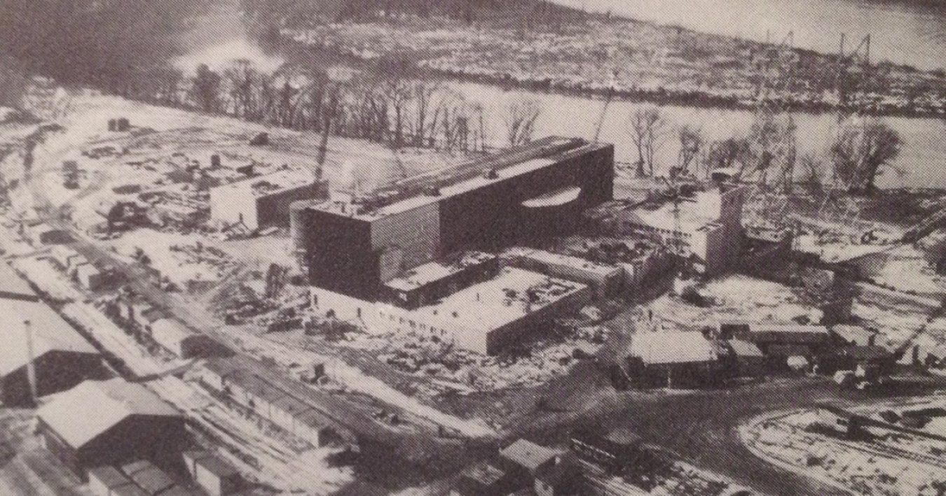 Shippingport Atomic Power Station under construction