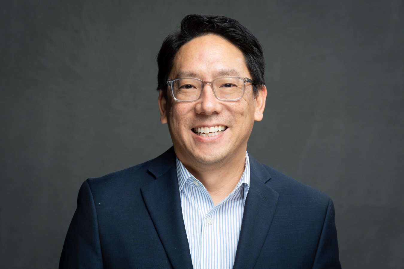 Headshot of Michael Li