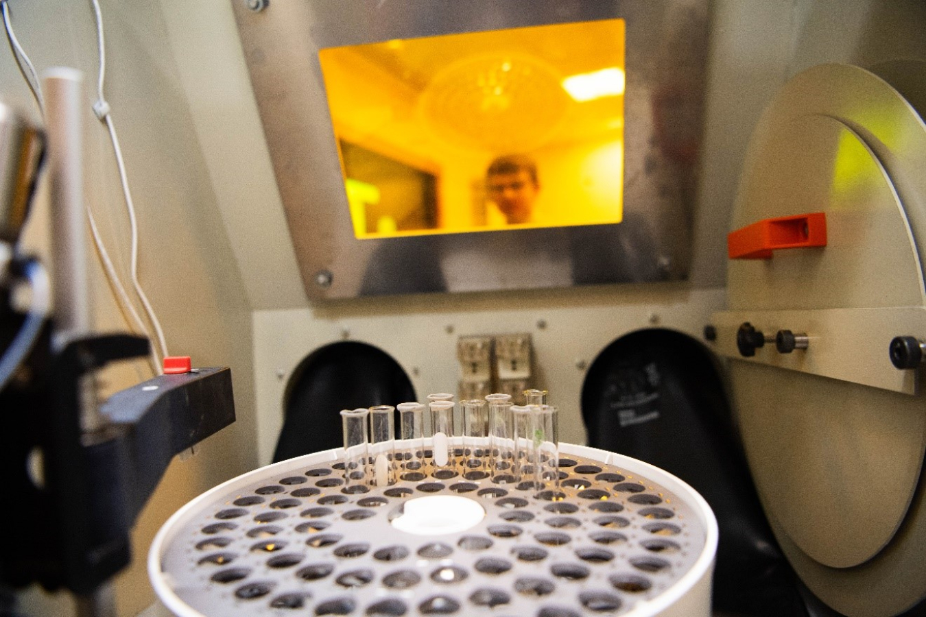 Close-up views of the WSU-designed and fabricated glovebox interior