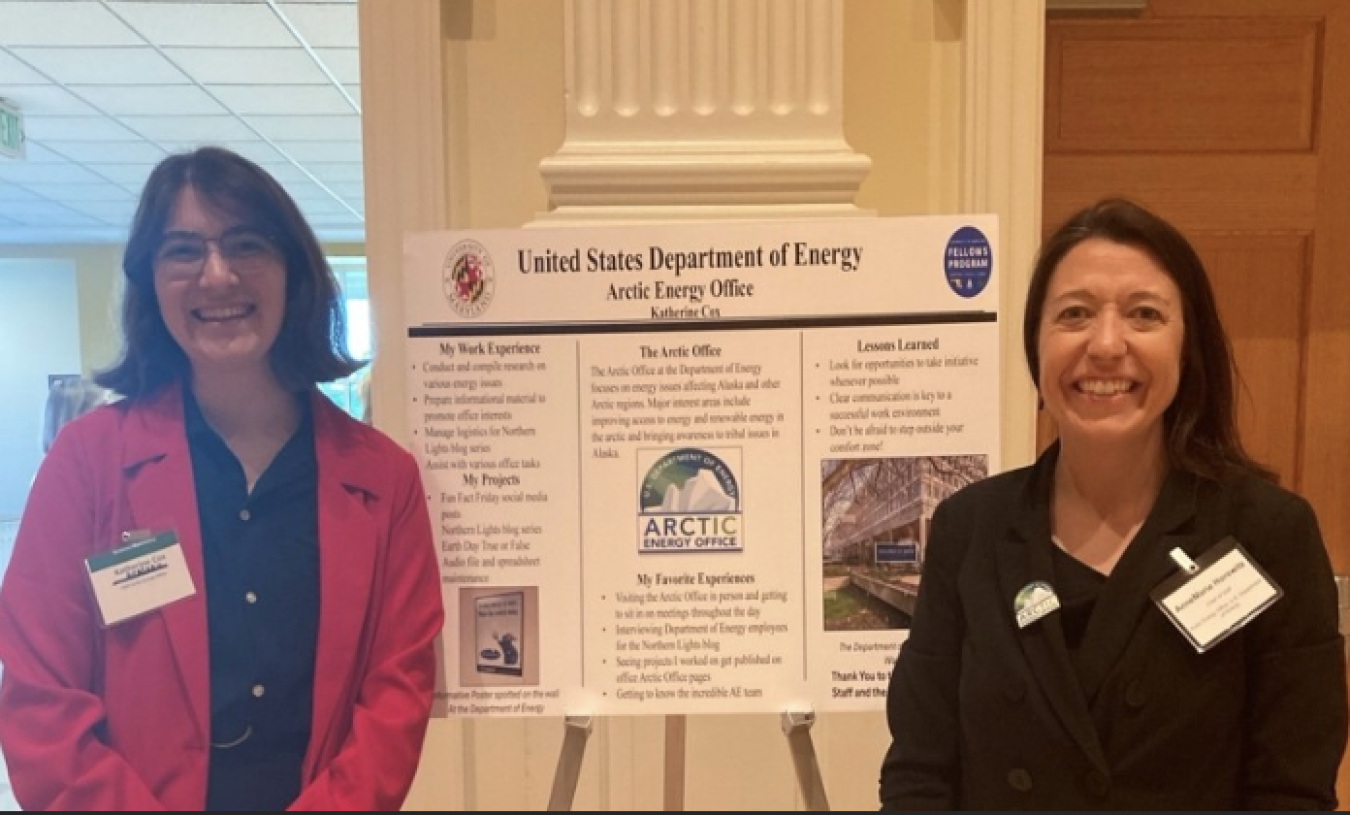 Katherine Cox and AnneMarie Horowitz at the University of Maryland Fellows Program Poster Session.