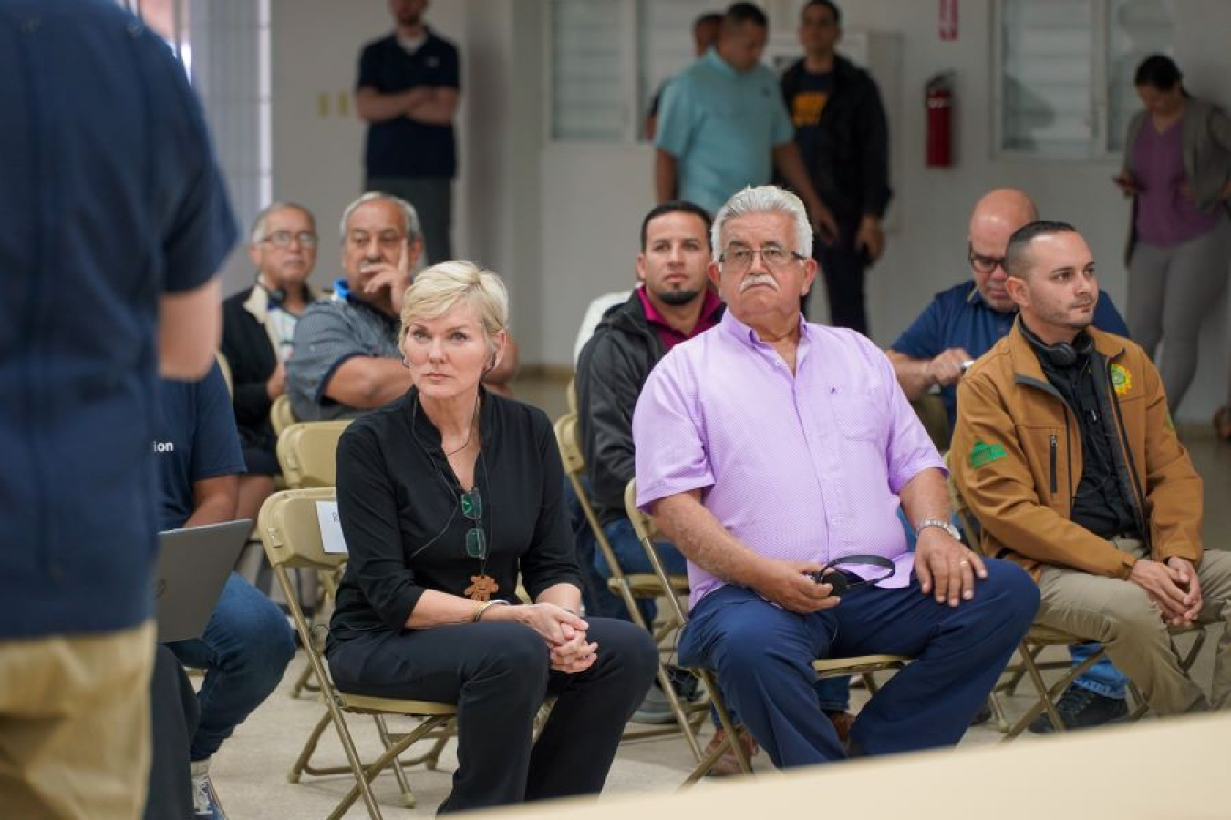 Secretary Granholm meets with local stakeholders and Solar Ambassadors that will enroll low-income residents in DOE’s Programa Acceso Solar.