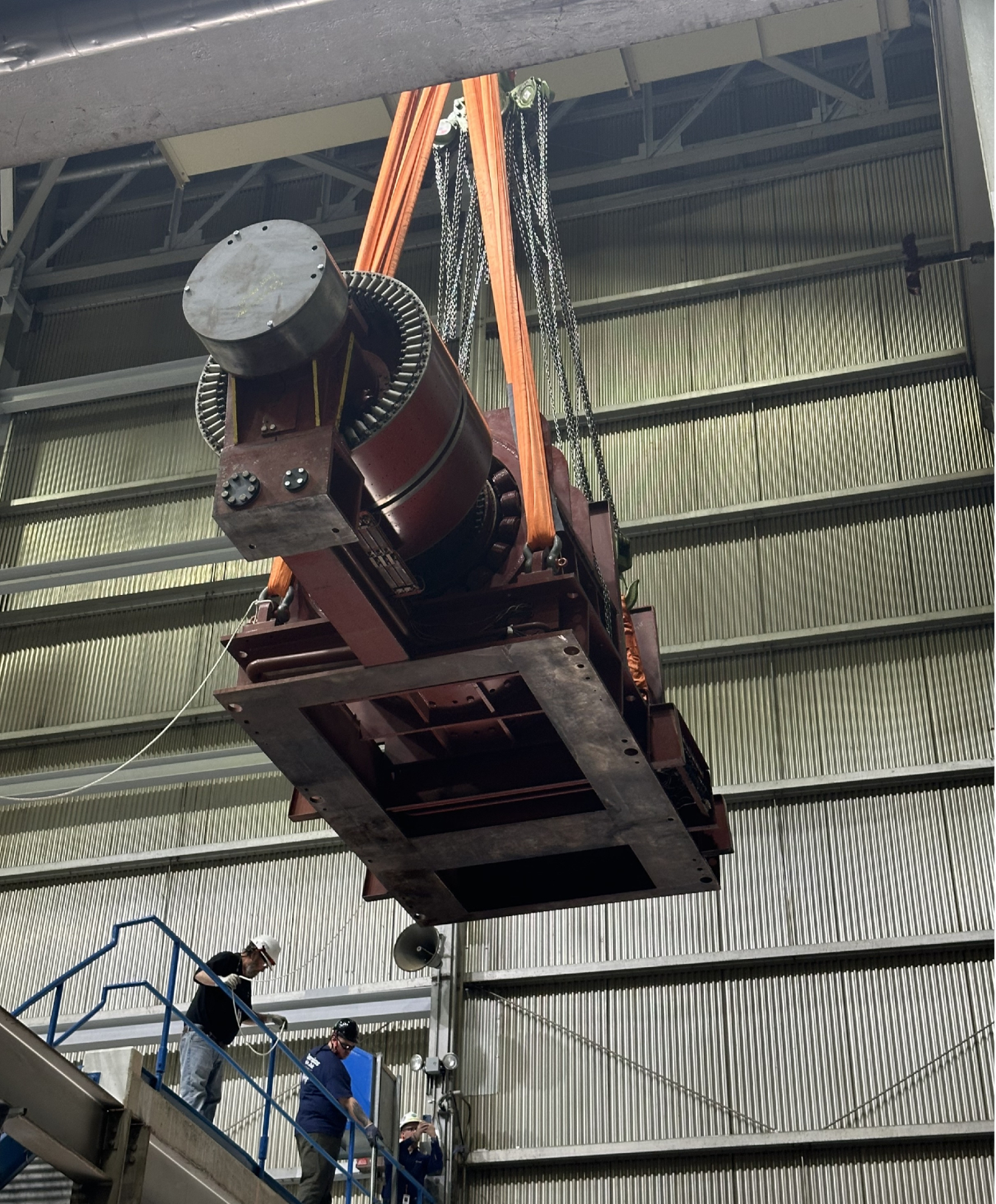 generator being hoisted